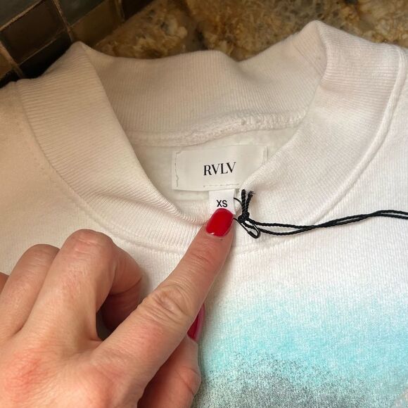RVLV “Best trip” chromatic scene sweatshirt NWT - Picture 5 of 5